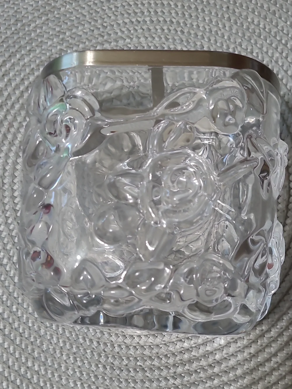 N/A clear glass